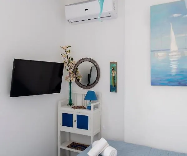 Ricos Two Bedroom House - Paros * 纳乌萨